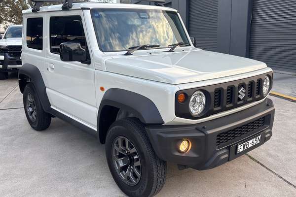 2025 Suzuki Jimny GLX GJ