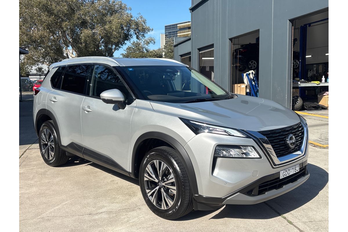 2025 Nissan X-TRAIL ST-L T33