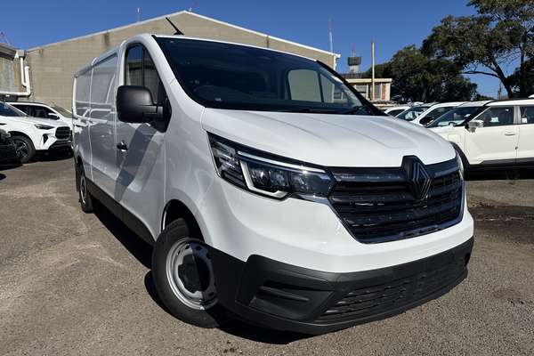 2025 Renault Trafic Pro X82 LWB Low Roof