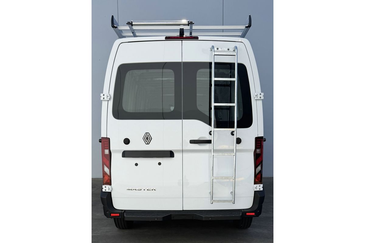 2026 Renault Master XDD LWB Mid Roof