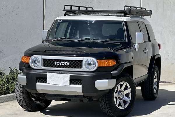 2016 Toyota FJ Cruiser GSJ15R