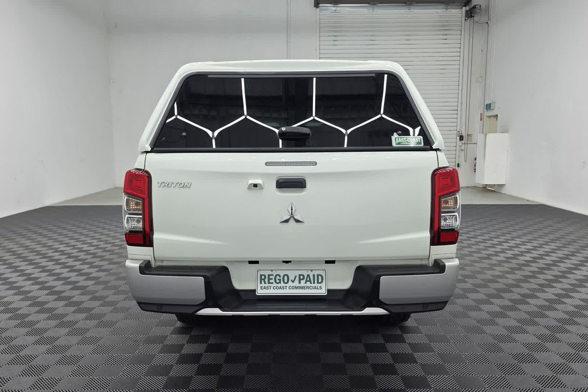 2021 Mitsubishi Triton GLX+ MR 4X4 image 9
