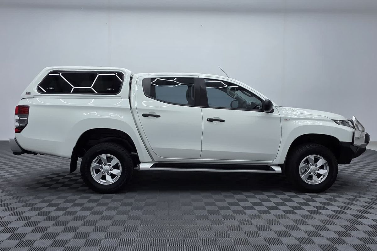 2021 Mitsubishi Triton GLX+ MR 4X4 image 11