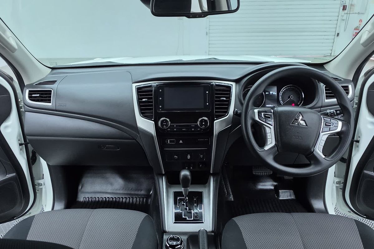 2021 Mitsubishi Triton GLX+ MR 4X4 image 20