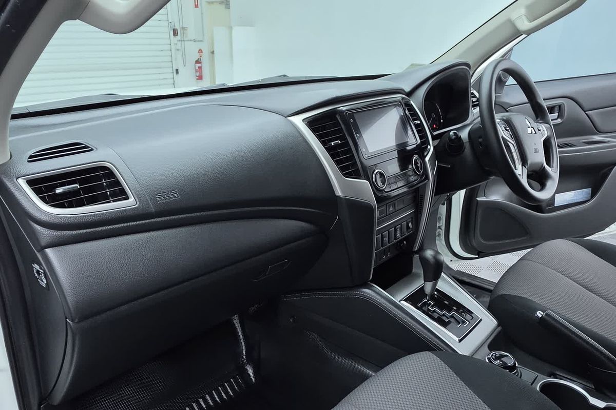 2021 Mitsubishi Triton GLX+ MR 4X4 image 26