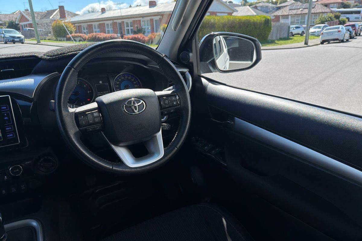 2020 Toyota Hilux SR5 GUN126R 4X4