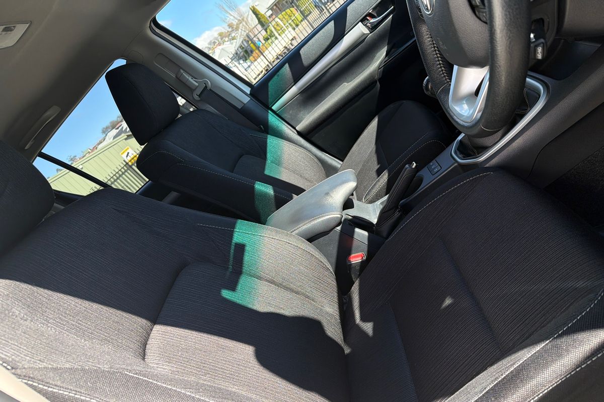 2020 Toyota Hilux SR5 GUN126R 4X4
