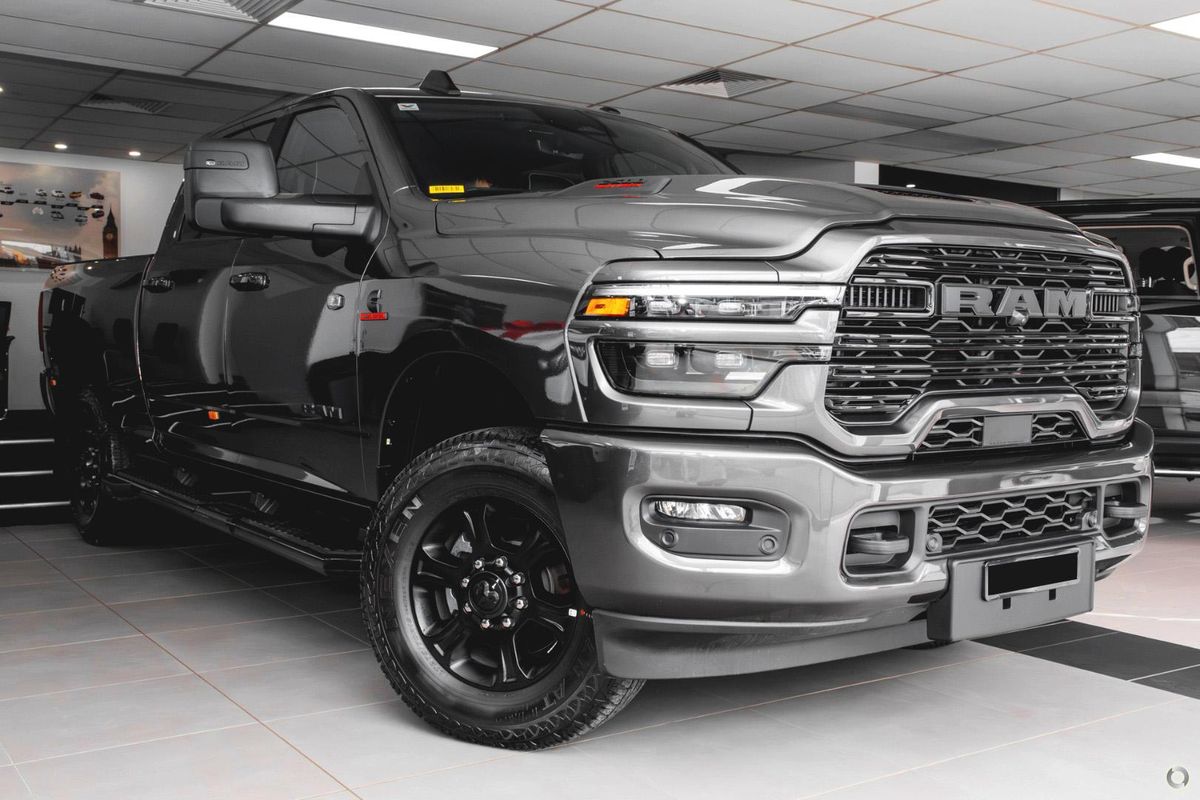 2026 RAM 2500 Laramie DJ 4X4