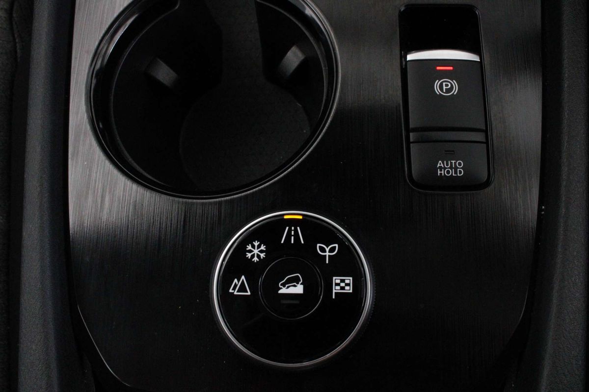 2024 Nissan X-TRAIL ST T33