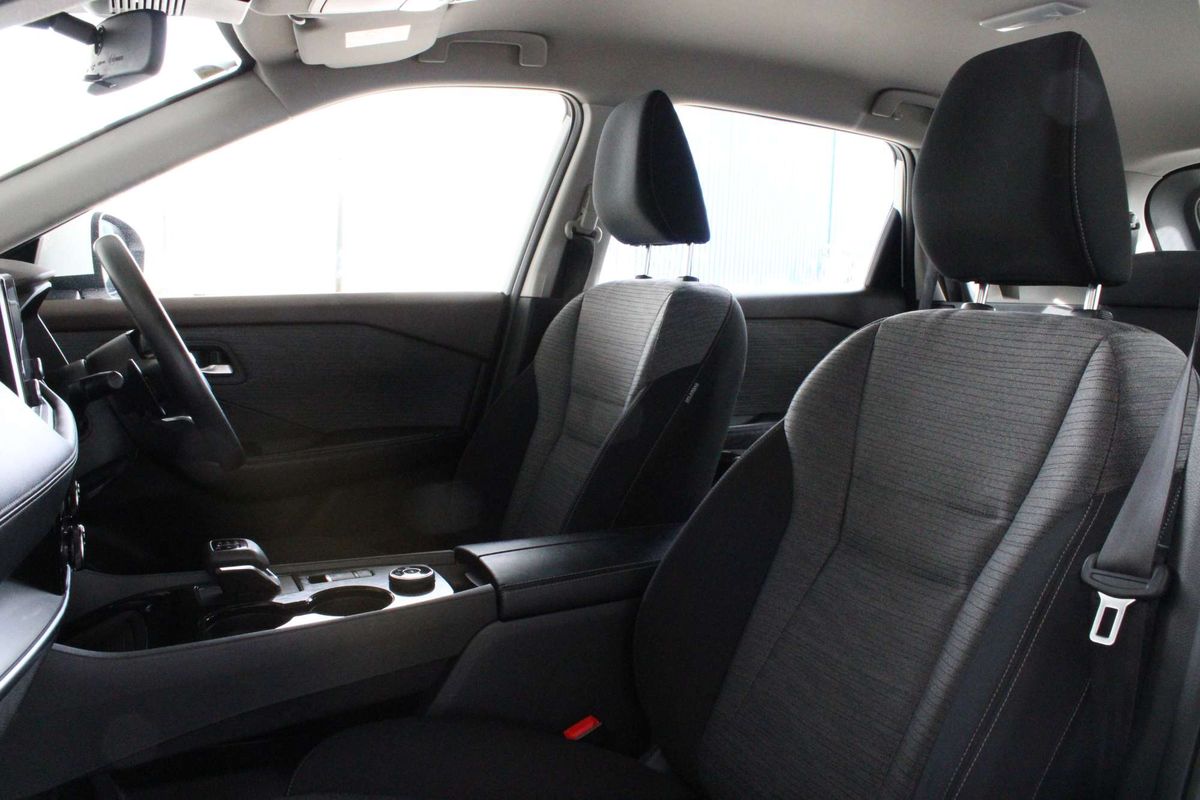 2024 Nissan X-TRAIL ST T33