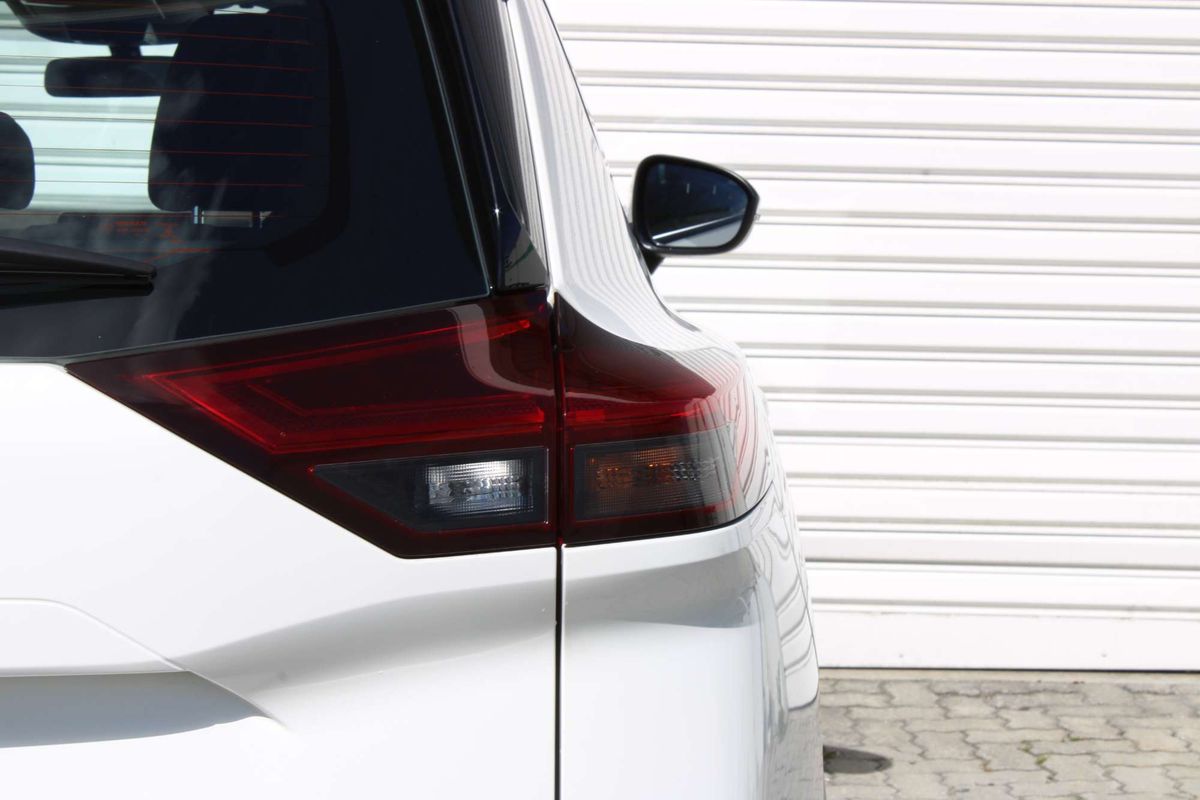 2024 Nissan X-TRAIL ST T33