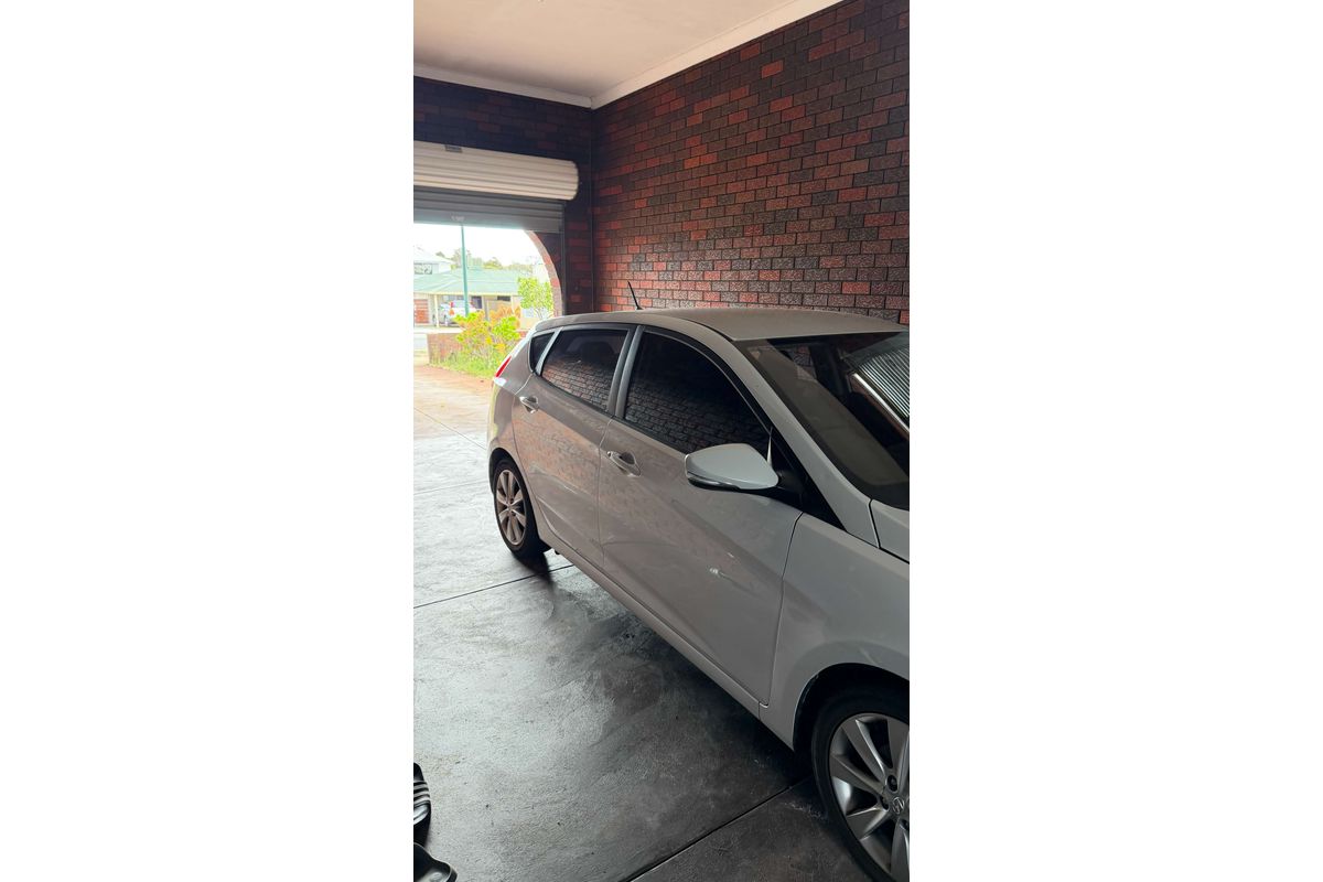 2018 Hyundai Accent Sport RB6