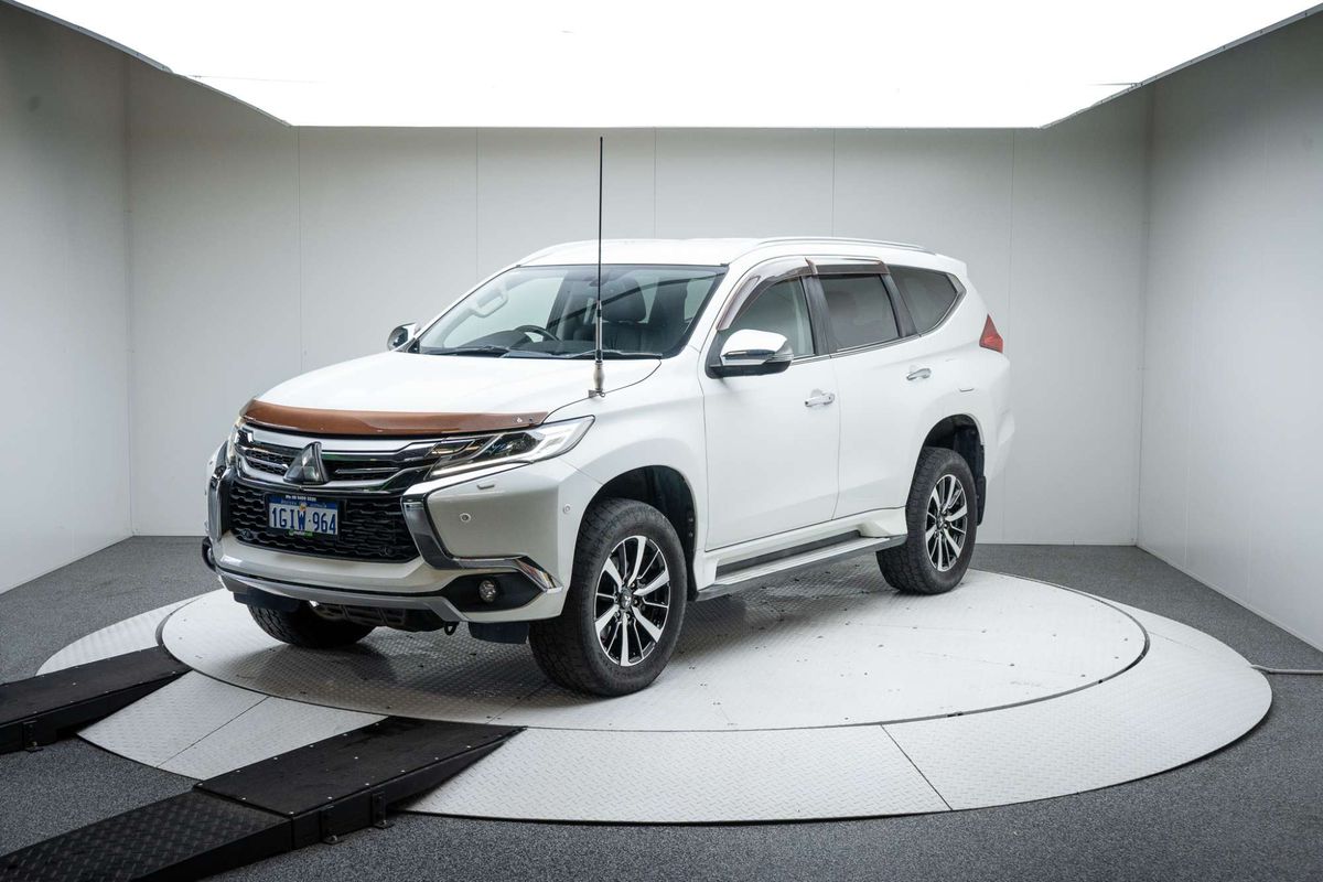 2017 Mitsubishi Pajero Sport Exceed QE