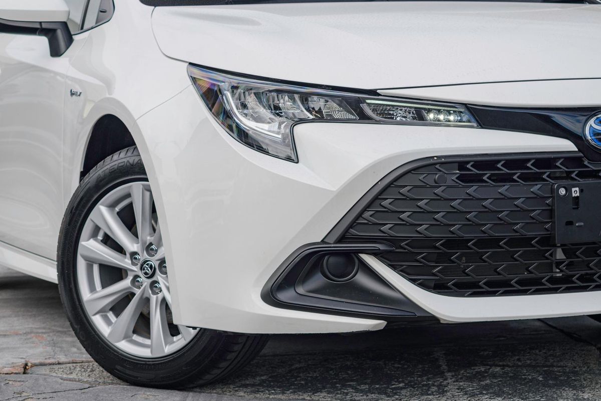 2025 Toyota Corolla Ascent Sport Hybrid ZWE219R