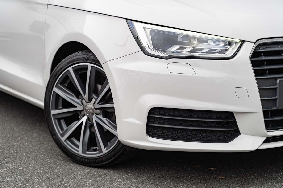 2015 Audi A1 8X