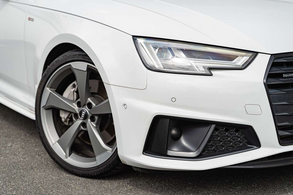 2019 Audi A4 45 TFSI S line B9