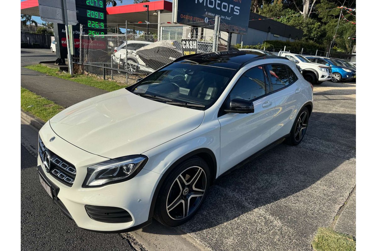 2017 Mercedes-Benz GLA-Class GLA180 X156