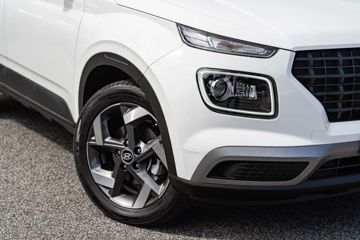 2025 Hyundai Venue Active QX.V5