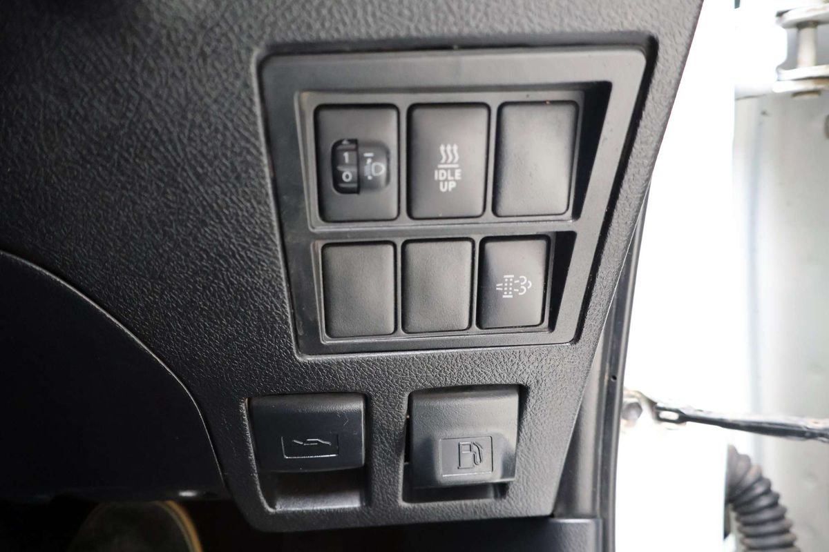 2022 Toyota Hilux SR GUN126R 4X4 image 24