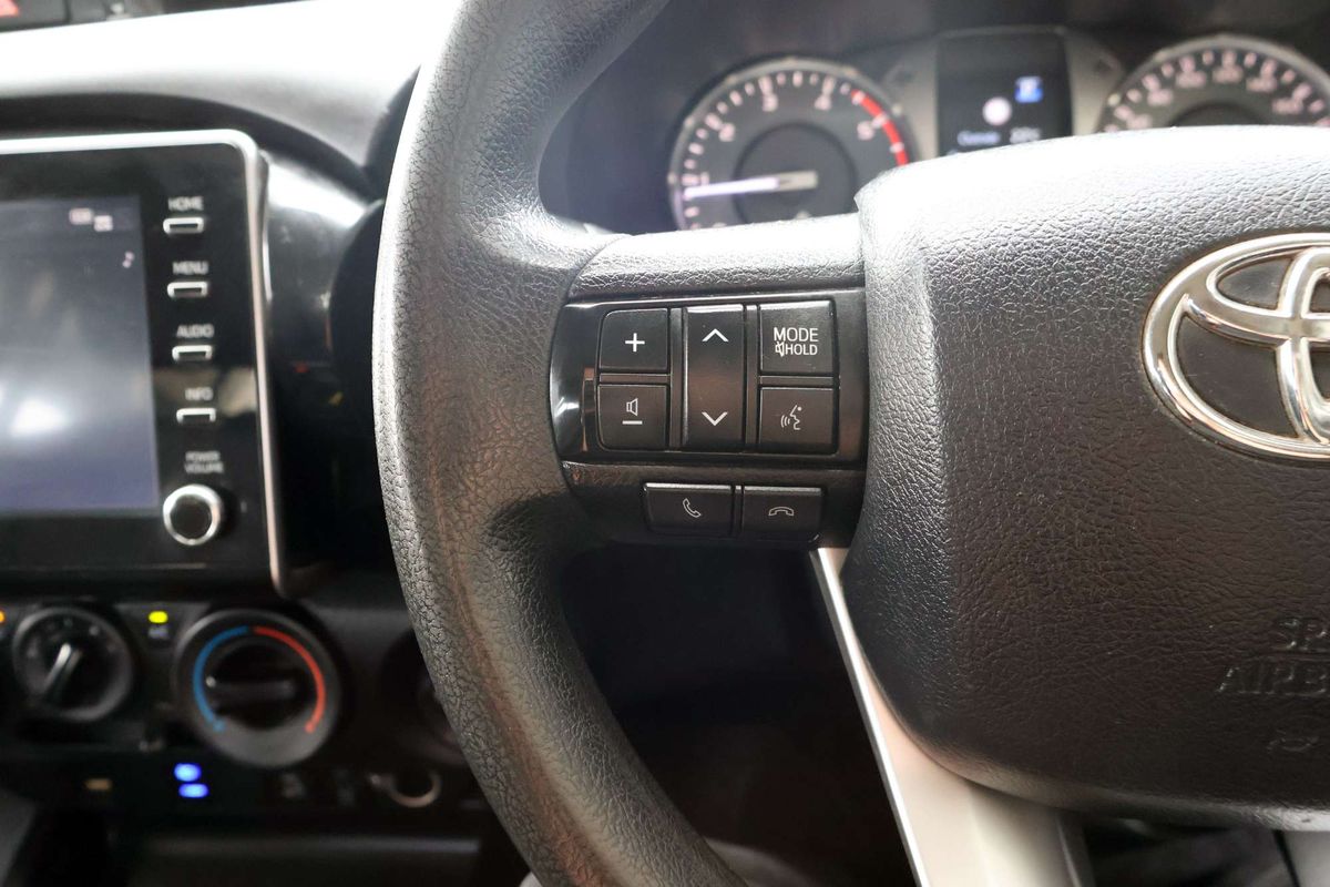 2022 Toyota Hilux SR GUN126R 4X4 image 25