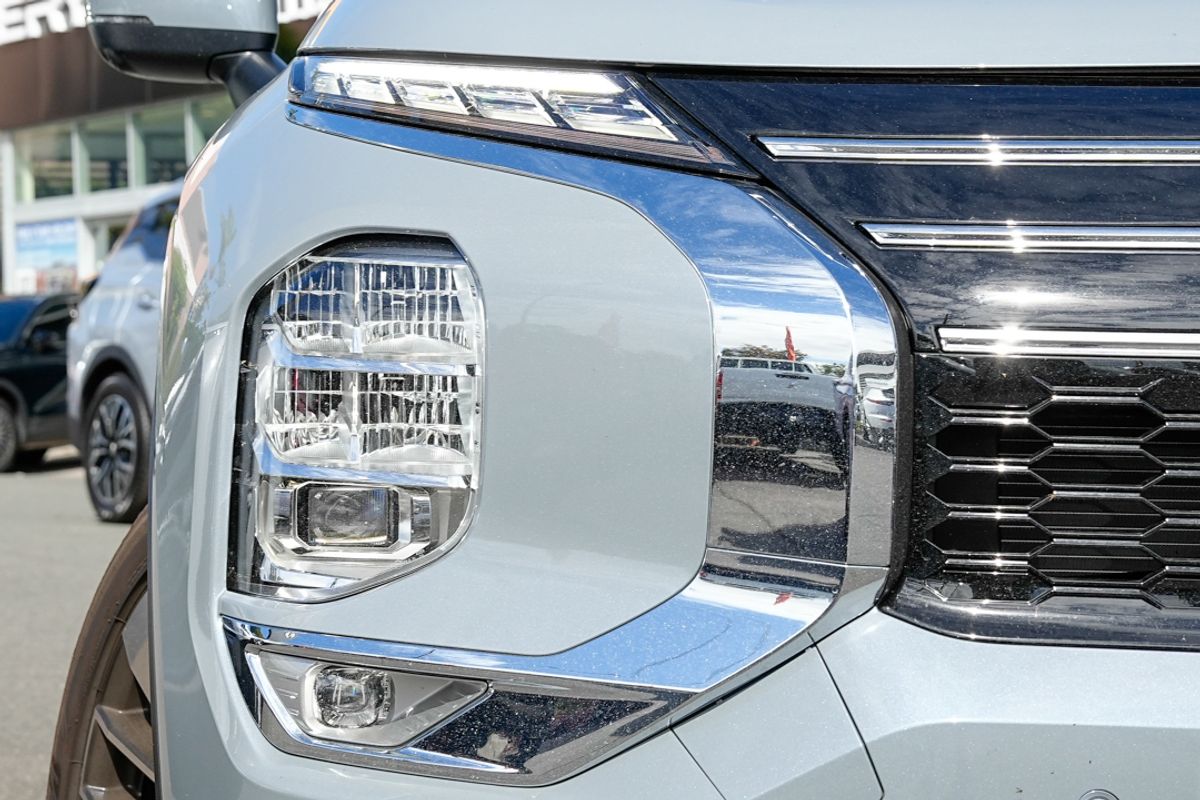 2025 Mitsubishi Outlander Aspire ZM