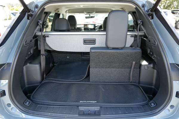 2025 Mitsubishi Outlander Aspire ZM thumb-19