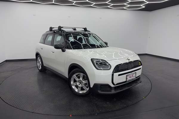 2024 MINI Countryman SE Classic U25