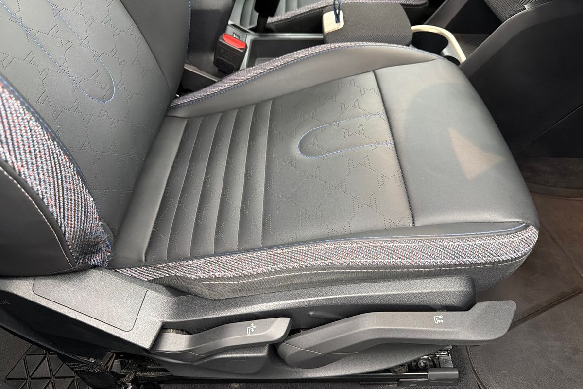 2024 MINI Countryman SE Classic U25