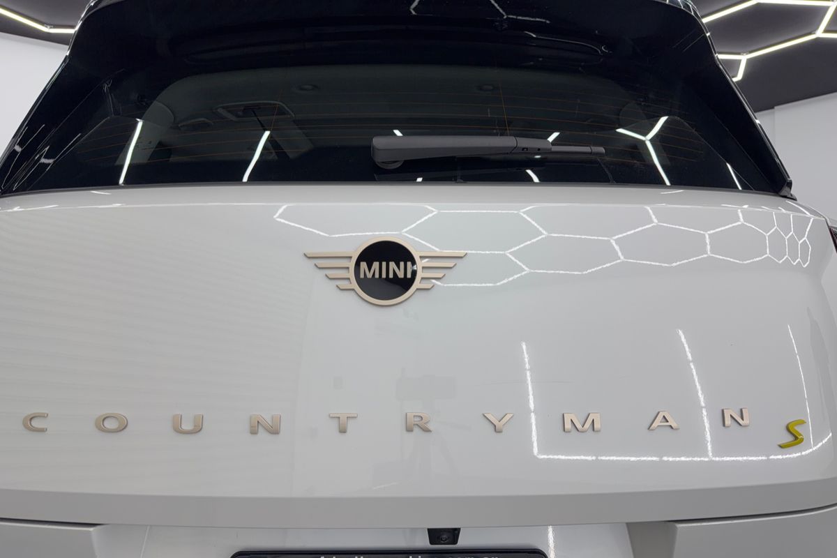 2024 MINI Countryman SE Classic U25