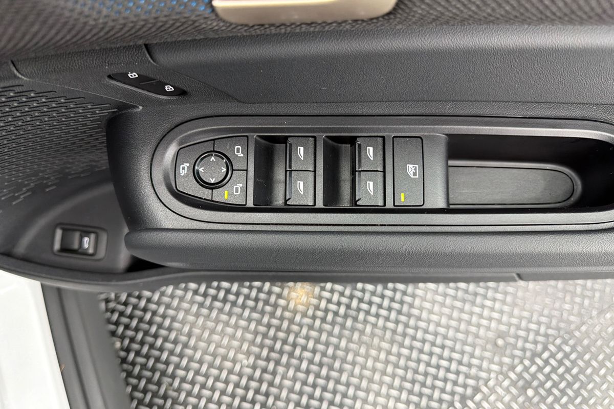2024 MINI Countryman SE Classic U25