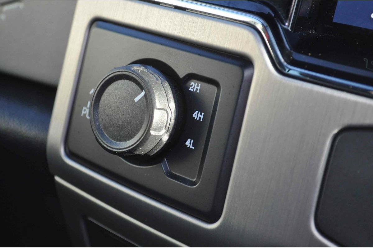 2022 Ford F250 Platinum 4X4 image 8