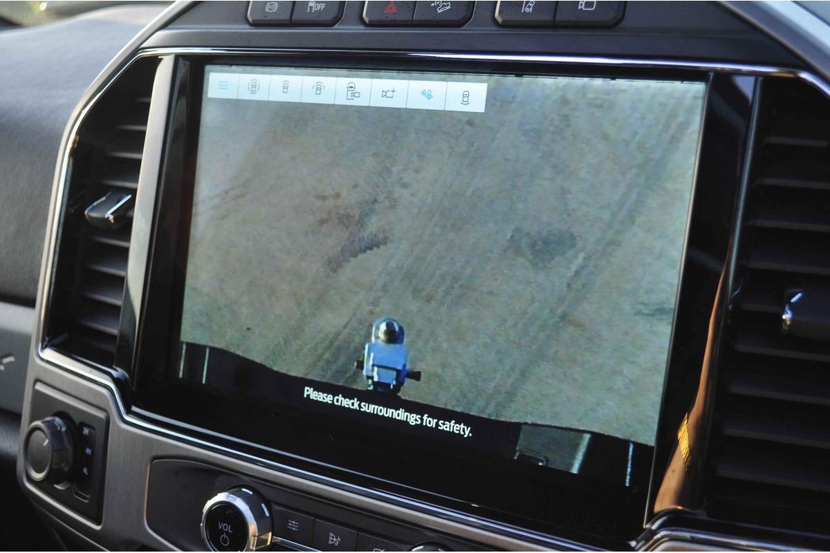 2022 Ford F250 Platinum 4X4 image 19