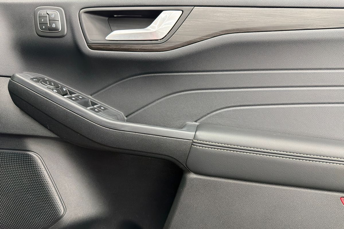 2021 Ford Escape Vignale ZH