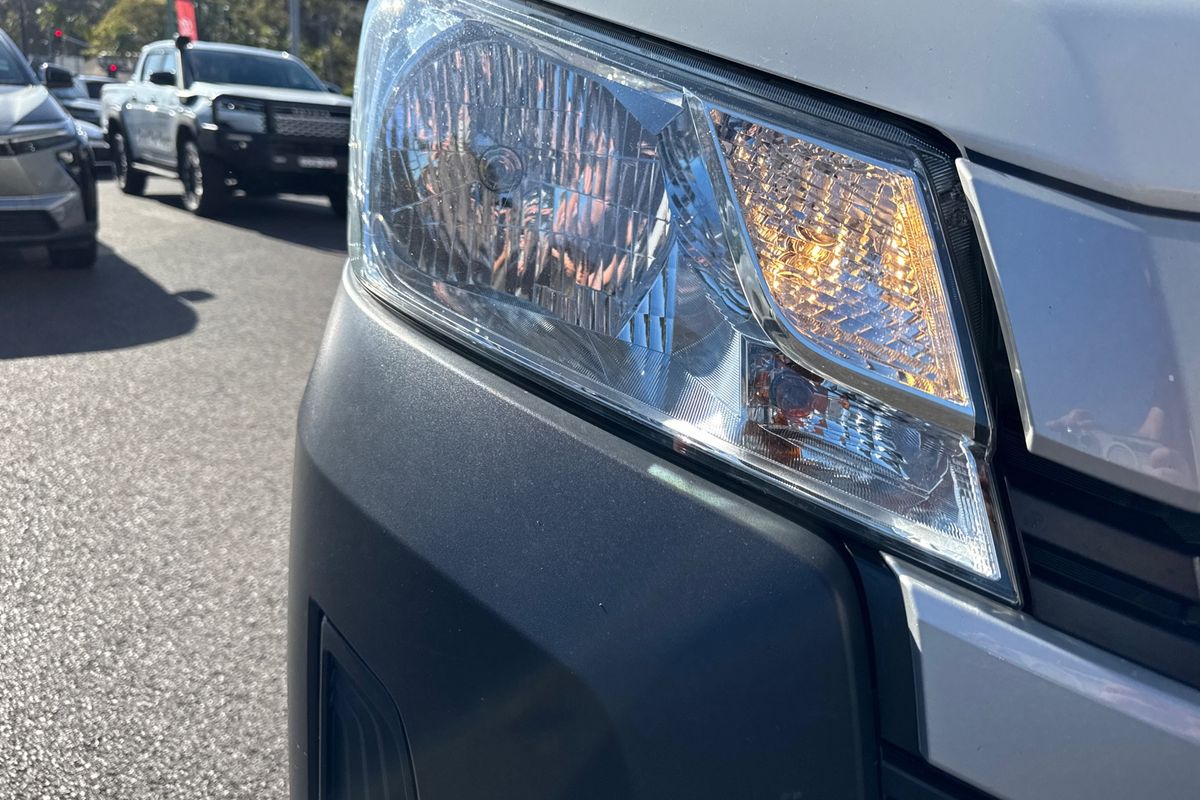 2023 Toyota Hiace GDH300R LWB