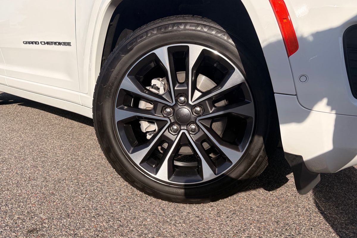 2023 Jeep Grand Cherokee Overland WL