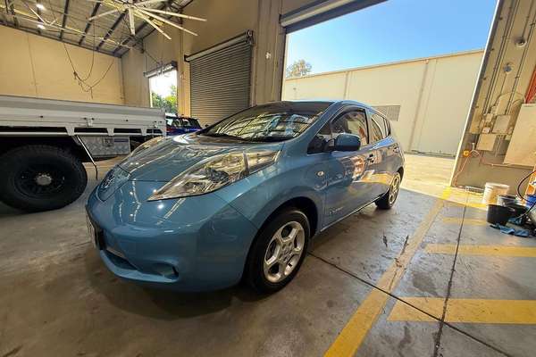 2012 Nissan LEAF ZE0