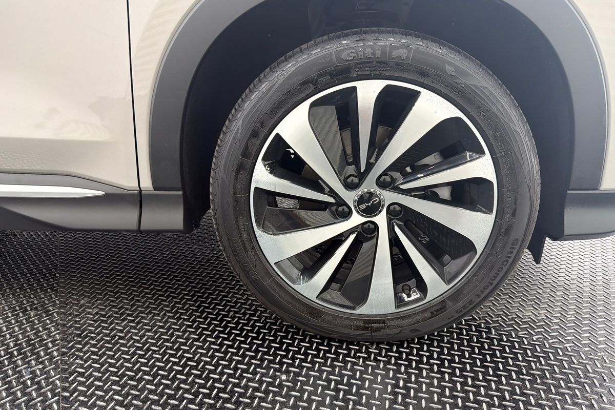 2024 BYD SEALION 6 Premium