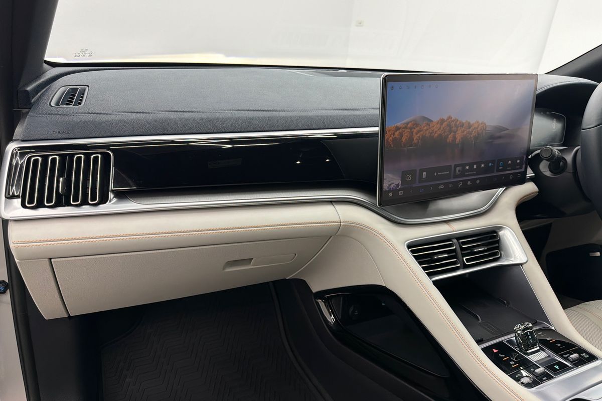 2024 BYD SEALION 6 Premium