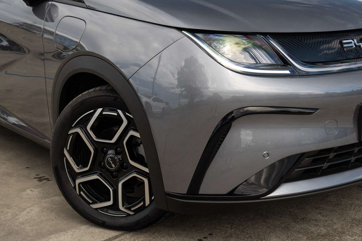 2025 BYD DOLPHIN Premium