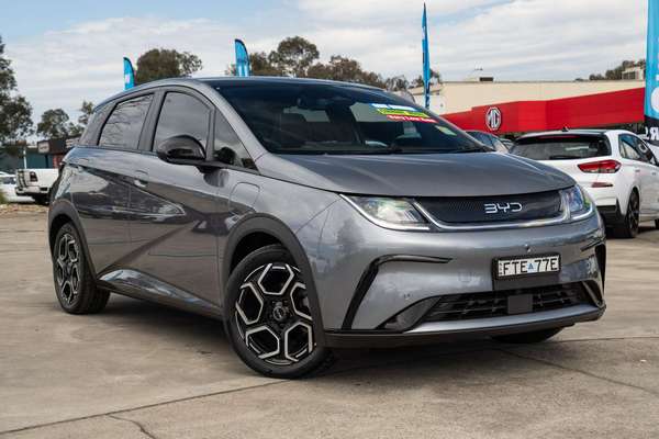 2025 BYD DOLPHIN Premium