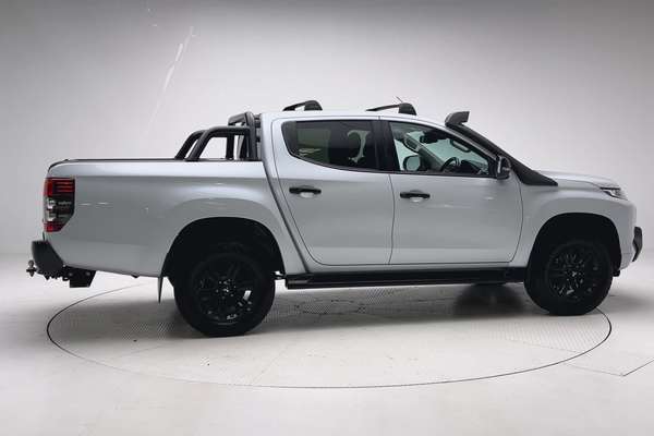 2021 Mitsubishi Triton GSR MR 4X4 thumb-8