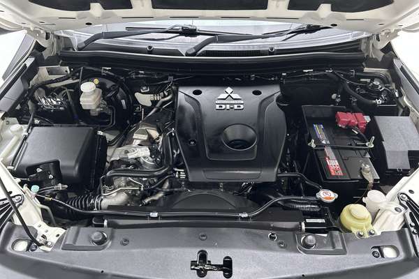 2021 Mitsubishi Triton GSR MR 4X4 thumb-10