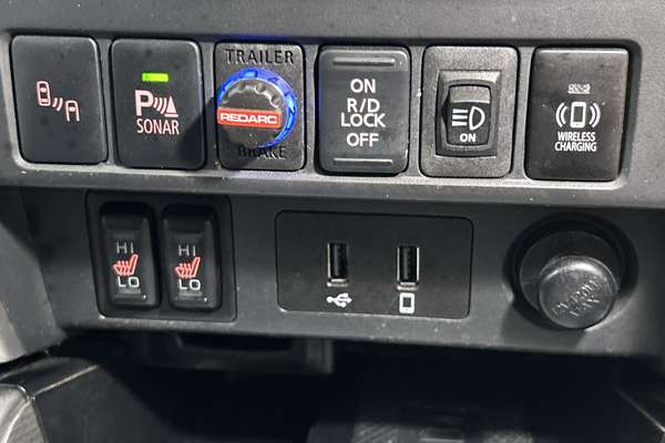 2021 Mitsubishi Triton GSR MR 4X4 thumb-16
