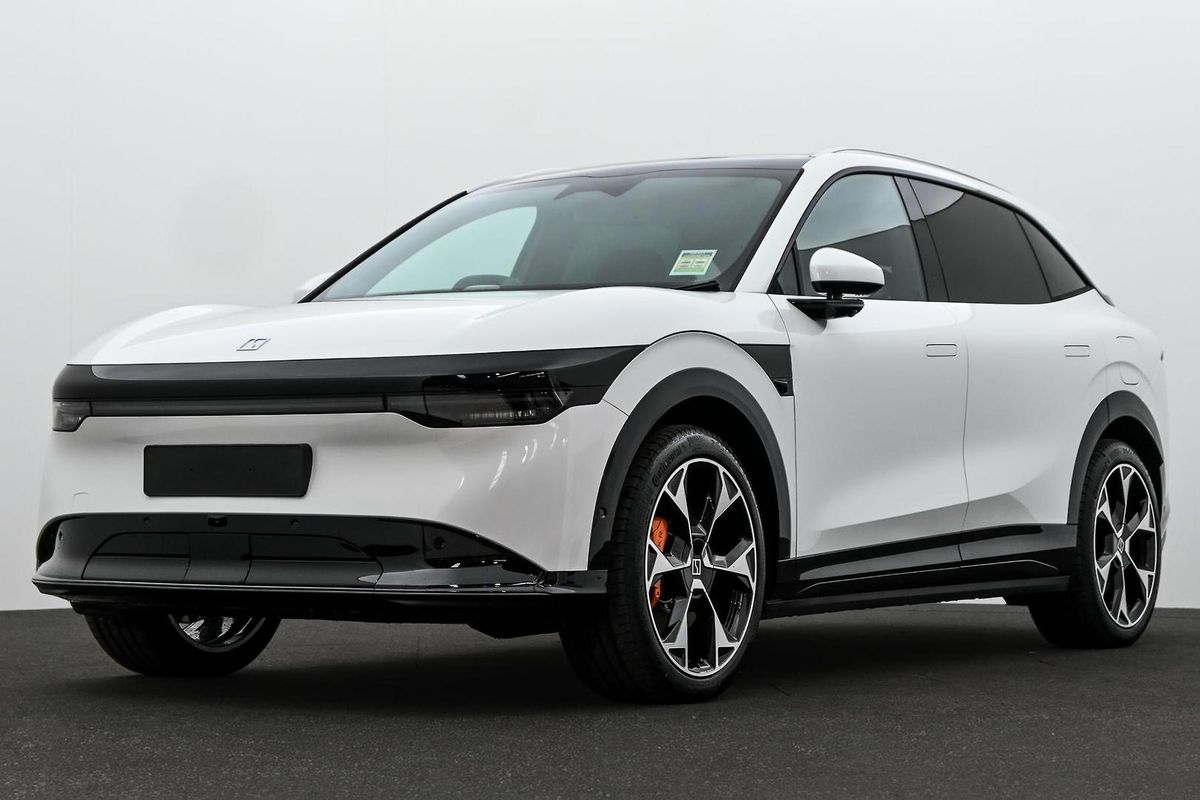 2026 Zeekr 7X Performance CX1E