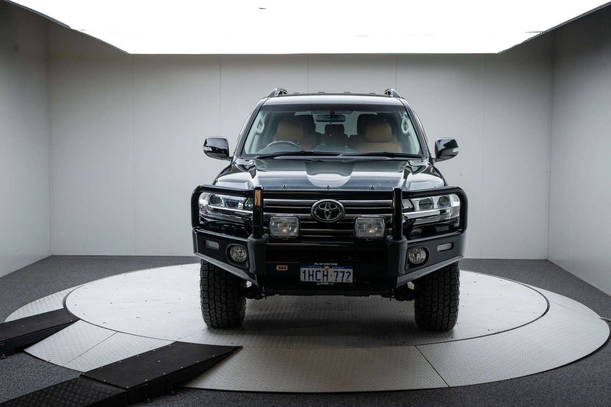 2017 Toyota Landcruiser GXL VDJ200R