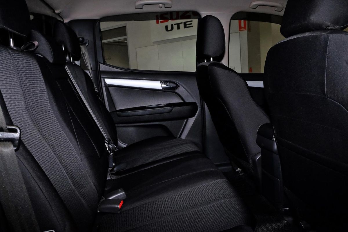 2020 Isuzu D-MAX LS-M 4X4 image 9