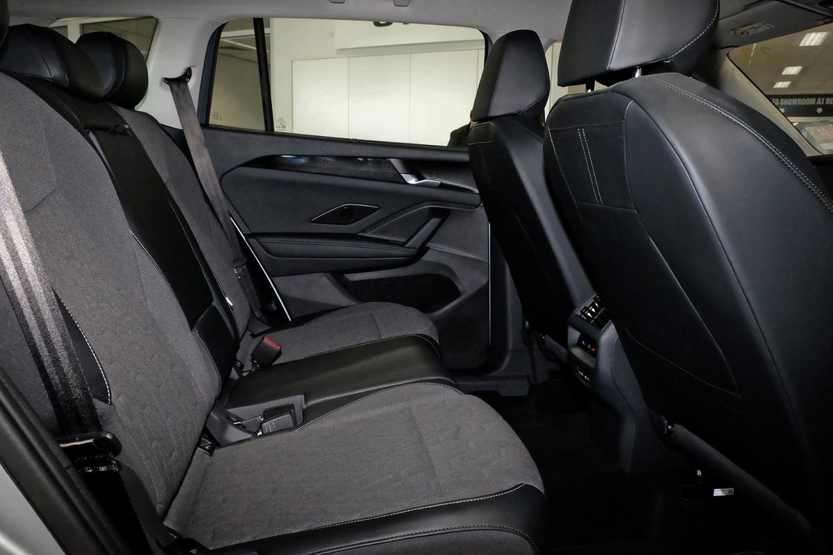 2025 Volkswagen Tayron 150TSI Life R4 image 10