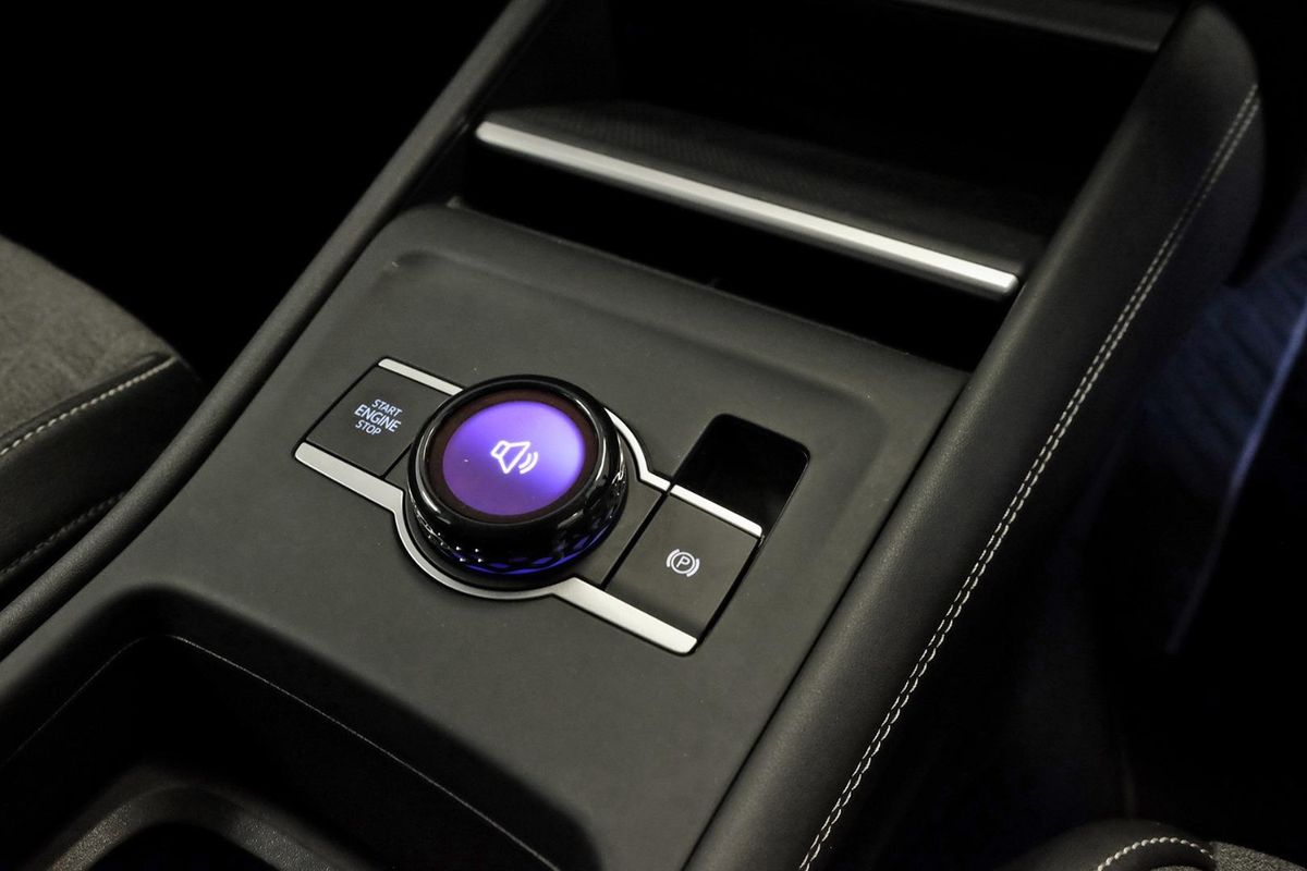 2025 Volkswagen Tayron 150TSI Life R4 image 11