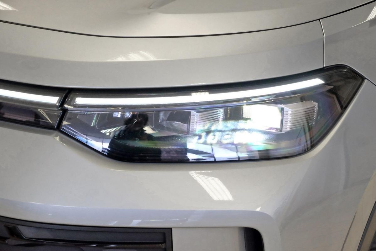 2025 Volkswagen Tayron 150TSI Life R4 image 18