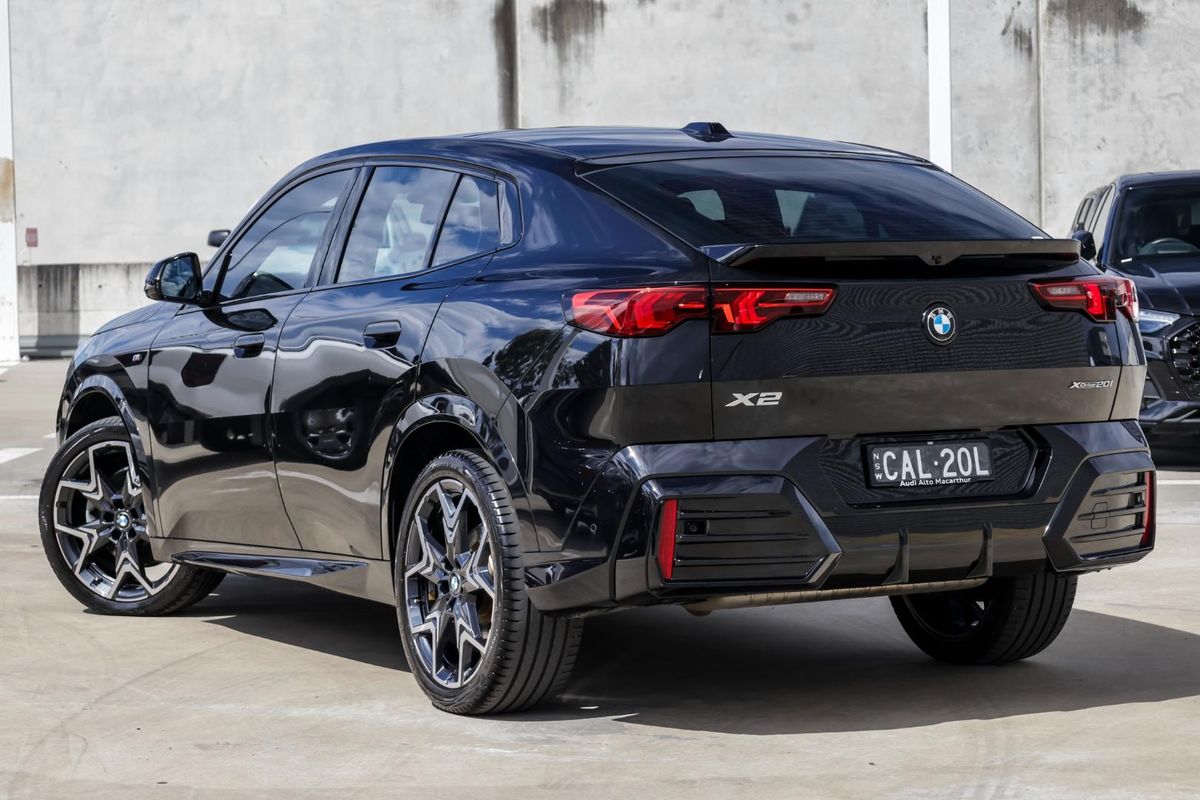 2023 BMW X2 xDrive20i M Sport U10